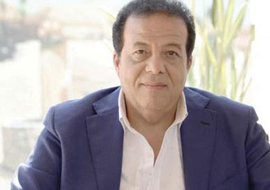 الدكتور عاطف عبد اللطيف، رئيس جمعية مسافرون للسياحة وعضو جمعيتي مستثمري السياحة بمرسى علم وجنوب سيناء